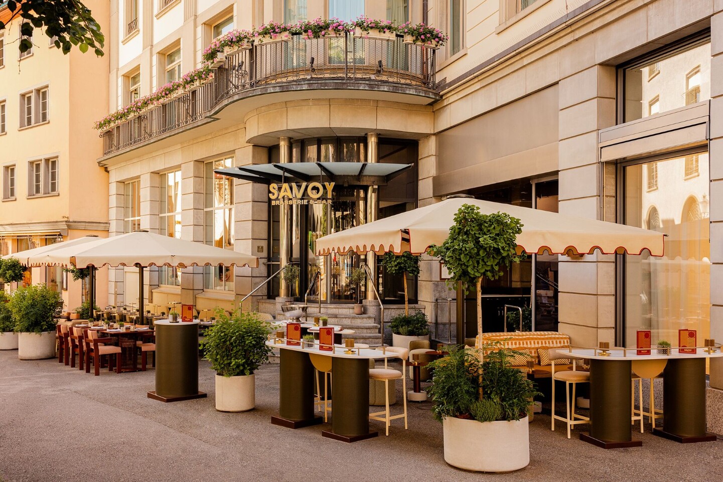Glatz Sonnenschirme im Gastronomiebereich – nuck GmbH als offizieller Fachhändler für Premium-Sonnenschirme