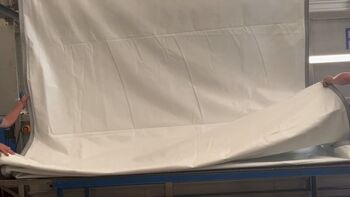 Dachplane gereinigt aus der Planenwaschanlage