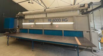 Planenreingungsanlage mit gereinigten Dachplanen