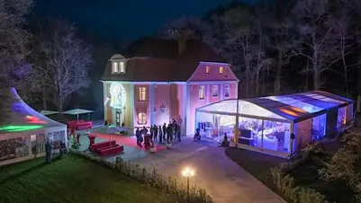 Rundbogenzelt